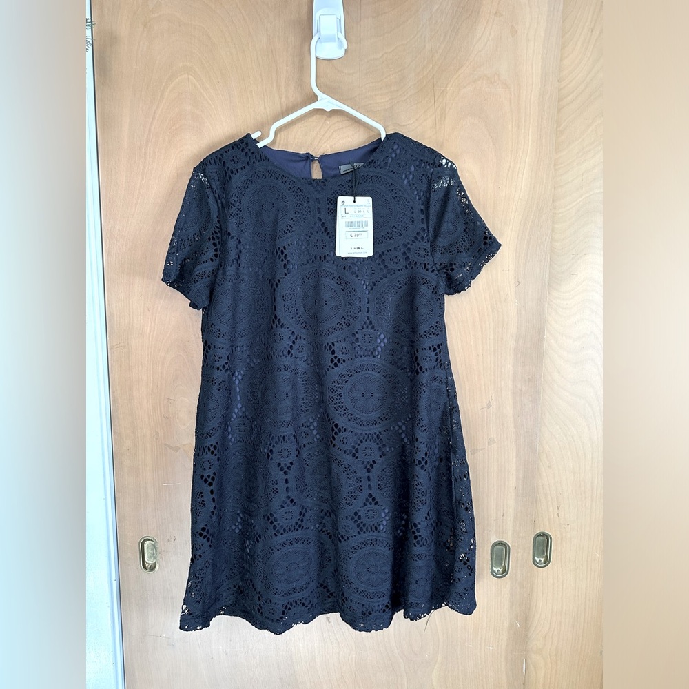 Navy short lace dress
